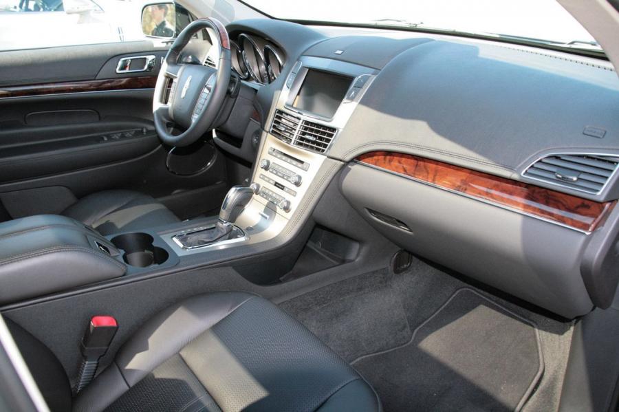  Lincoln MKT EcoBoost 2010 года  (фото 21 из 31)